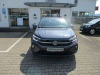 Gebraucht VW Taigo R-line 150 PS (110 kW) 2023 Grau SUV