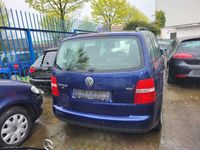 gebraucht VW Touran Basis 7 SITZER --6-gang klima-1-9-TDI