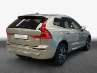 Gebraucht Volvo XC60 Core 335 PS (246 kW) 2023 Silber SUV
