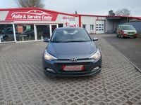 Gebraucht Hyundai i20 75 PS (55 kW) 2016 Grau Kleinwagen