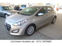 Gebraucht Hyundai i30 Classic 101 PS (74 kW) 2017 White sand (metallic) Limousine