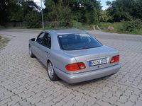 Gebraucht Mercedes E430 279 PS (205 kW) 1997 Silber Limousine