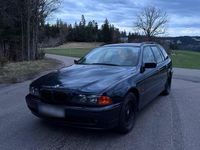 Gebraucht BMW 520 150 PS (110 kW) 1998 Blau Kombi