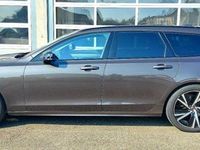 Gebraucht Volvo V90 Plus 197 PS (144 kW) 2022 Platinum grey / metallic Kombi