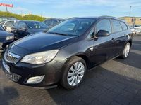 Gebraucht Opel Astra Sport 140 PS (102 kW) 2012 Karbonschw graphitschw midnigh Kombi
