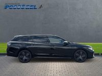 Gebraucht VW Passat R-line 177 PS (130 kW) 2024 Grenadillschwarz metallic (metallic) Kombi