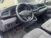 Second-hand VW Transporter 110 CP (80 kW) 2024 Alb Van