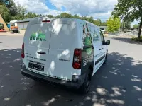 Gebraucht Peugeot Partner Premium 75 PS (55 kW) 2018 Weiß Van / Kleinbus