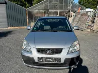 Gebraucht Kia Rio 96 PS (70 kW) 2007 Silber Kleinwagen