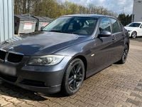 Gebraucht BMW 320 170 PS (125 kW) 2008 Grau Limousine
