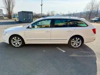 Gebraucht Skoda Superb Elegance 170 PS (125 kW) 2013 Weiß Kombi