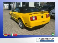 Gebraucht Ford Mustang 305 PS (224 kW) 2006 Gelb Cabrio