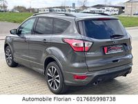 Gebraucht Ford Kuga ST-Line 150 PS (110 kW) 2019 Grau SUV