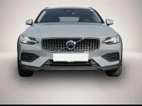 Gebraucht Volvo V60 CC Plus 197 PS (144 kW) 2024 Manufacturer Kombi
