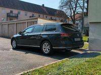 Gebraucht VW Passat 125 PS (91 kW) 2018 Grau Kombi