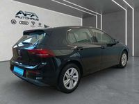 Gebraucht VW Golf VIII Life 116 PS (85 kW) 2024 Grenadillschwarz metallic Limousine