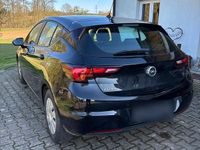Gebraucht Opel Astra 110 PS (80 kW) 2020 Schwarz Kleinwagen