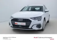Gebraucht Audi A3 Basis 116 PS (85 kW) 2023 Gletscherweiß metallic Limousine