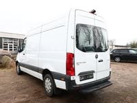 Używany Mercedes Sprinter 170 KM (125 kW) 2021 Biały Van