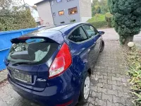 Gebraucht Ford Fiesta Titanium 60 PS (44 kW) 2015 Blau Kleinwagen