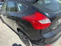 Second-hand Ford Focus 101 CP (74 kW) 2014 Negru Berlinǎ