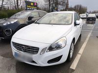 Gebraucht Volvo S60 150 PS (110 kW) 2012 Weiß Limousine