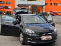 Gebraucht Opel Astra 140 PS (102 kW) 2015 Schwarz Kombi