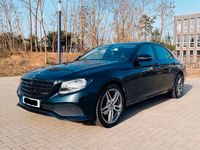 Gebraucht Mercedes E220 AMG 194 PS (142 kW) 2016 Grün Limousine