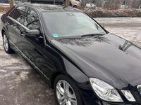 Gebraucht Mercedes E350 265 PS (194 kW) 2012 Schwarz Limousine