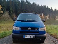 Gebraucht VW Caravelle 151 PS (111 kW) 2000 Blau Van / Kleinbus