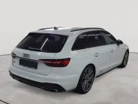 Gebraucht Audi A4 S-Line 150 PS (110 kW) 2022 Gletscherweiß metallic Kombi