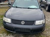 Gebraucht VW Passat 100 PS (73 kW) 2000 Schwarz Kombi