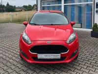 Gebraucht Ford Fiesta Trend 80 PS (58 kW) 2013 Racerot Kleinwagen