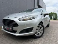 Gebraucht Ford Fiesta Trend 101 PS (74 kW) 2014 Silber Kleinwagen