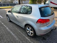 Gebraucht VW Golf VI 102 PS (75 kW) 2009 Silber Kleinwagen