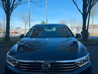 Gebraucht VW Passat Highline 150 PS (110 kW) 2016 Schwarz Kombi