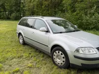 Usata VW Passat 115 CV (84 kW) 2004 Argento Station wagon
