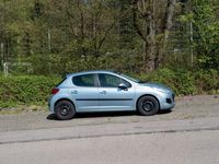 gebraucht Peugeot 207 1.6 HDi 109 PS, Scheckheft, Zahnriemen, TÜV 10/2025
