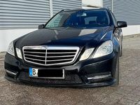Gebraucht Mercedes E220 Avantgarde 170 PS (125 kW) 2013 Schwarz Kombi