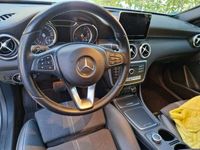 gebraucht Mercedes A180 7G-DCT Activity Edition