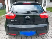 Gebraucht Kia Rio 86 PS (63 kW) 2014 Schwarz Kleinwagen