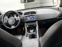 Gebraucht Jaguar XE 180 PS (132 kW) 2016 Blau Limousine