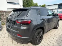 Gebraucht Jeep Compass 150 PS (110 kW) 2022 Grau SUV