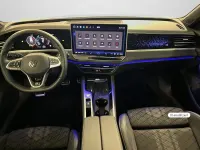Gebraucht VW Passat R-line 150 PS (110 kW) 2025 Pure white Kombi