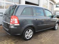 Gebraucht Opel Zafira Design Edition 140 PS (102 kW) 2011 Grau Van / Kleinbus