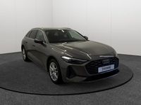 Gebraucht Audi A5 Ambiente 150 PS (110 kW) 2025 Chronosgrau metallic Kombi