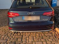 Gebraucht Audi A3 Sportback 184 PS (135 kW) 2019 Blau Kleinwagen