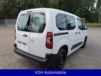 Gebraucht Opel Combo Basis 102 PS (75 kW) 2024 Weiß Van / Kleinbus