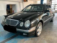 Gebraucht Mercedes E320 225 PS (165 kW) 2001 Schwarz Kombi