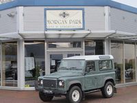 Gebraucht Land Rover Defender 122 PS (89 kW) 2014 Grün Kombi